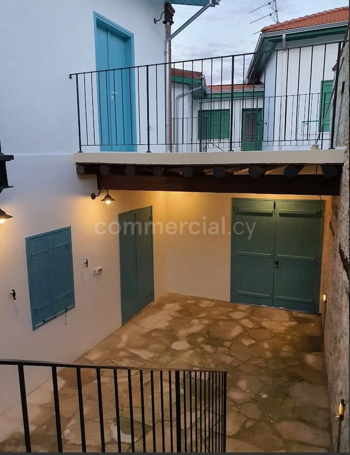 Mångsidig byggnad att hyra i Limassol