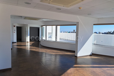 Office to rent in Limassol