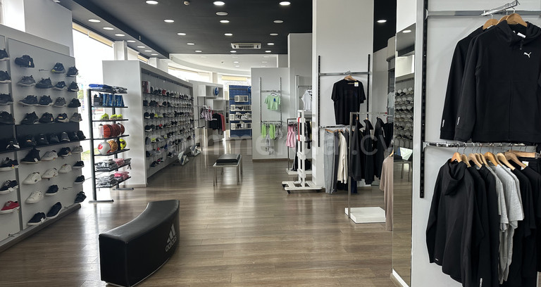Kommersiell byggnad att hyra i Paphos