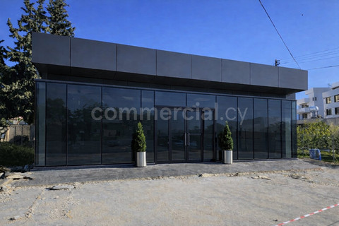 Commercial building to rent in Larnaca