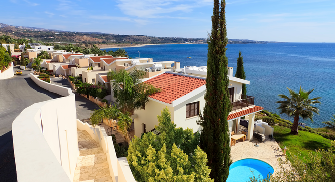 Η αγορά ακινήτων στην Κύπρο εκτοξεύεται στα ύψη καθώς οι ξένοι αγοραστές συμβάλλουν στην αύξηση της ζήτησης