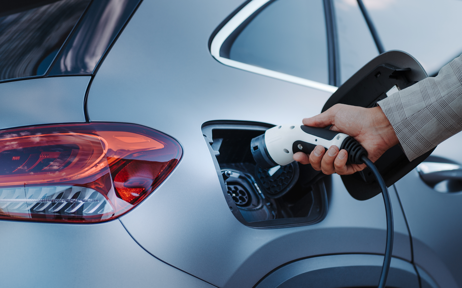 Electric vehicle charging stations required for large non-residential buildings by 2025
