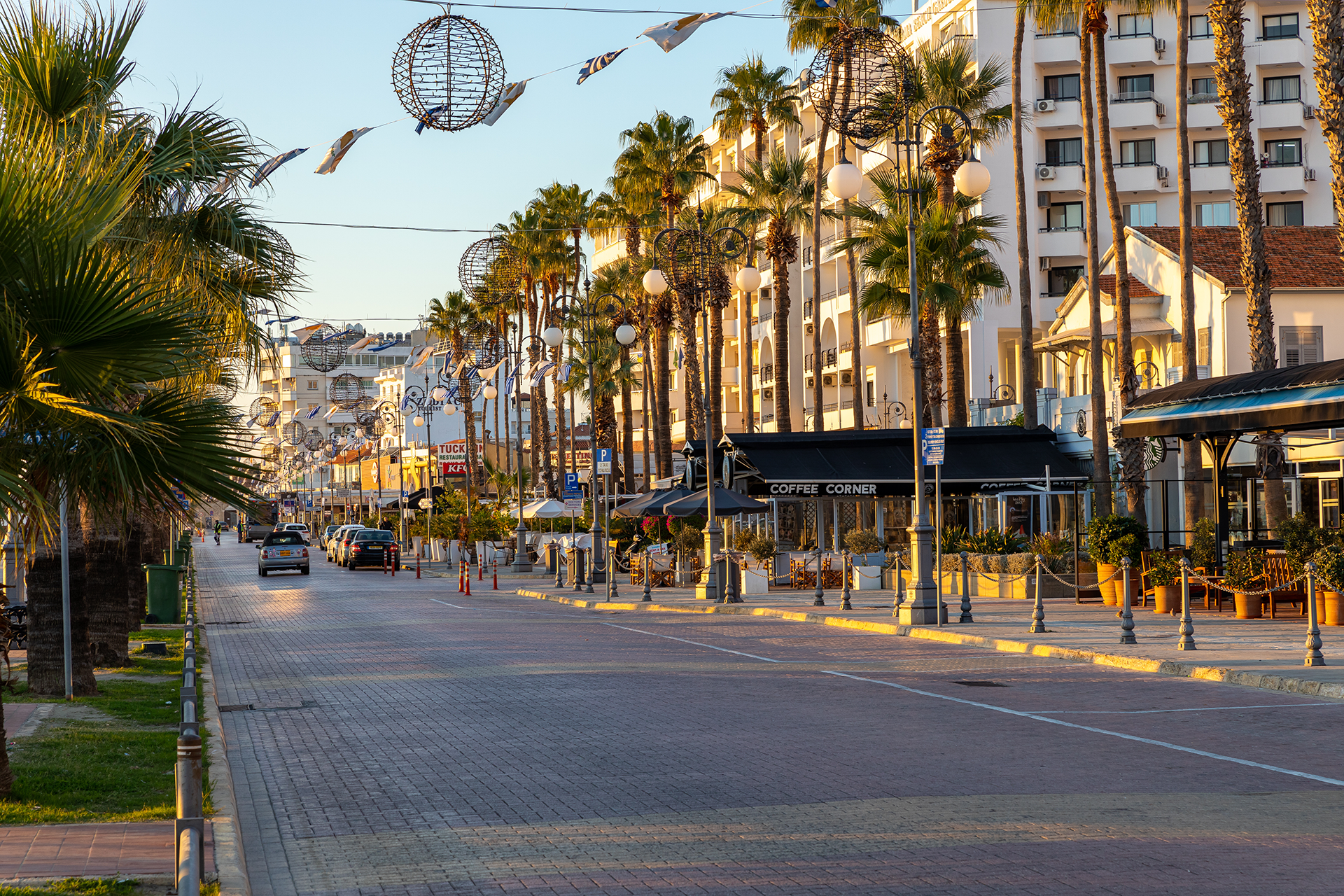 Struggle for survival in Larnaca's shopping scene