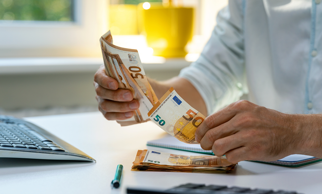 Cyprus sees major improvement in household and corporate debt ratios