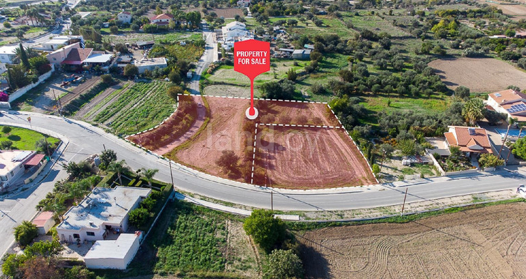 Campo residencial a la venta en Nicosia