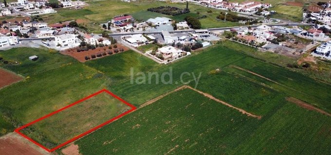 Residential field for sale in Frenaros