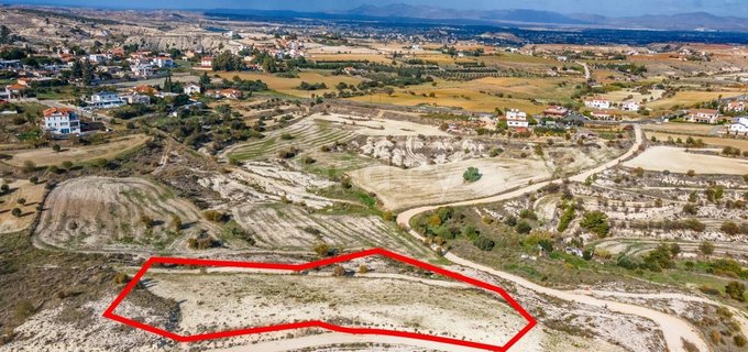 Campo residencial a la venta en Nicosia