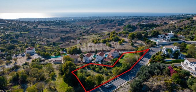 Campo residencial a la venta en Paphos