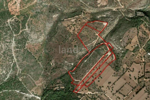 Landwirtschaftliches Baugebiet in Paphos zu verkaufen