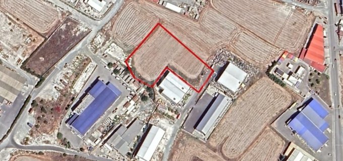 Industrielles Grundstück in Larnaca zu verkaufen