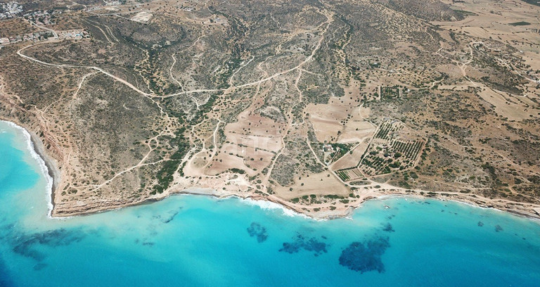 Terrain touristique à vendre à Limassol