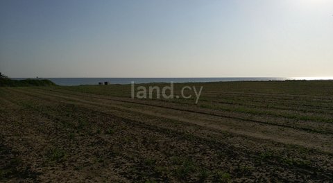 Touristisches Grundstück in Larnaca zu verkaufen