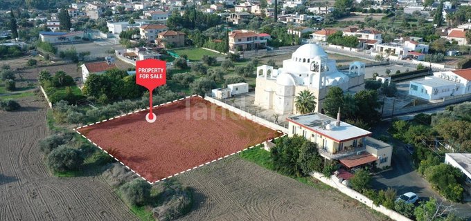 Fält avsett för boende till salu i Nicosia