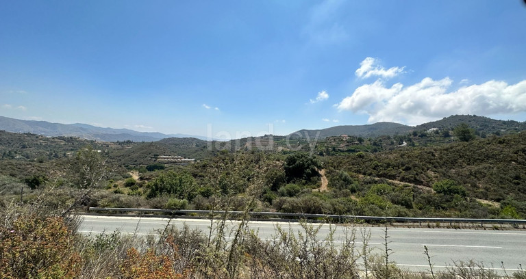 Landwirtschaftliches Baugebiet in Limassol zu verkaufen