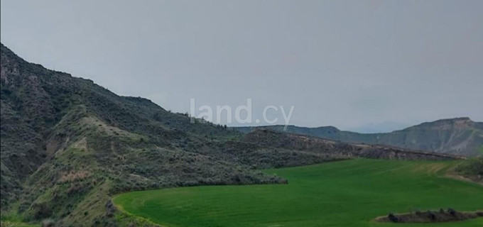 Landwirtschaftliches Baugebiet in Nicosia zu verkaufen