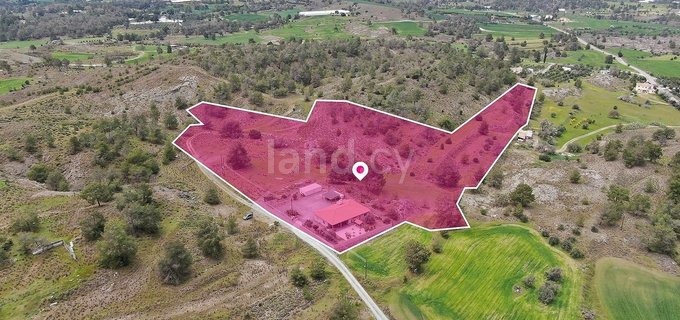 Campo a la venta en Nicosia