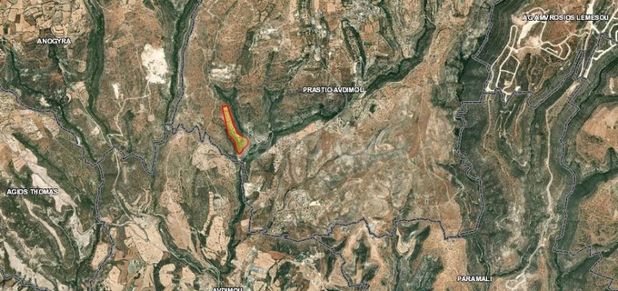 Jordbruksfält till salu i Limassol