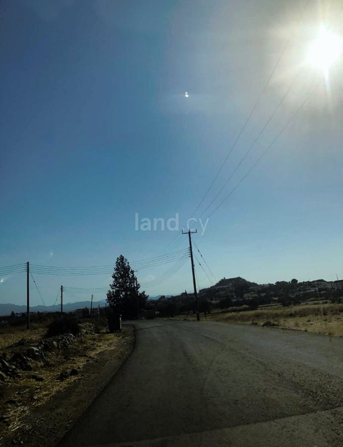 Жилое поле на продажу в Никосия