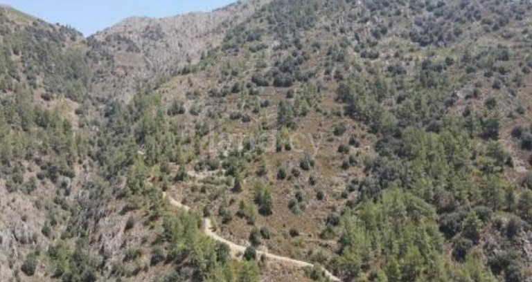 Landwirtschaftliches Baugebiet in Limassol zu verkaufen