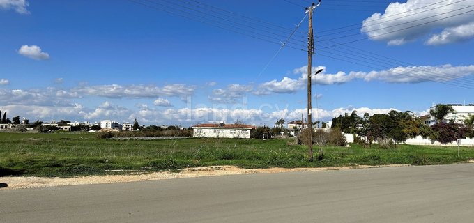 Campo residencial a la venta en Deryneia