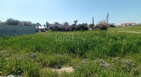 Plot for sale in Larnaca