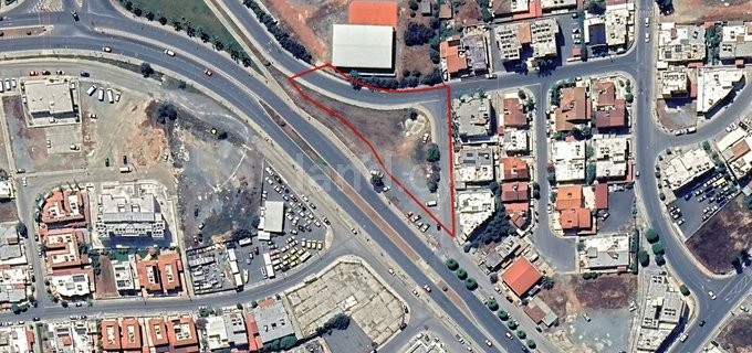 Terrain commercial à vendre à Limassol