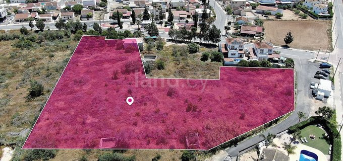 Residential field for sale in Vrysoulles
