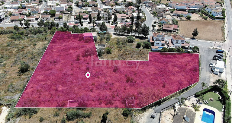 Жилое поле на продажу в Врисуллес