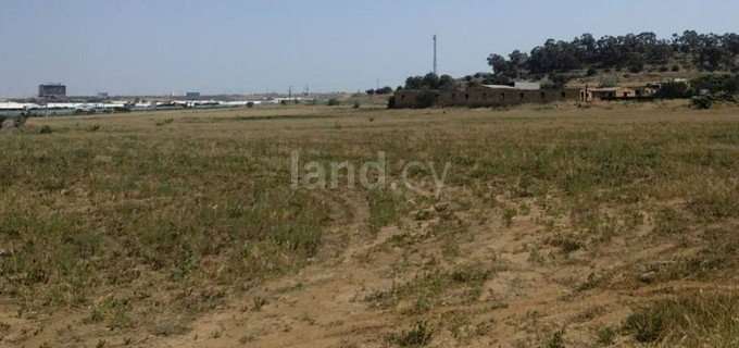 Landwirtschaftliches Baugebiet in Nicosia zu verkaufen
