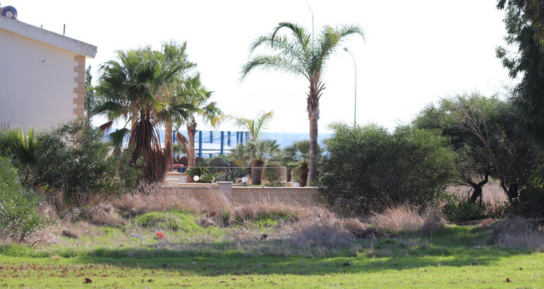 Touristisches Grundstück in Ayia Thekla zu verkaufen