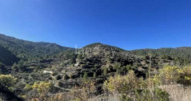 Landwirtschaftliches Baugebiet in Nicosia zu verkaufen