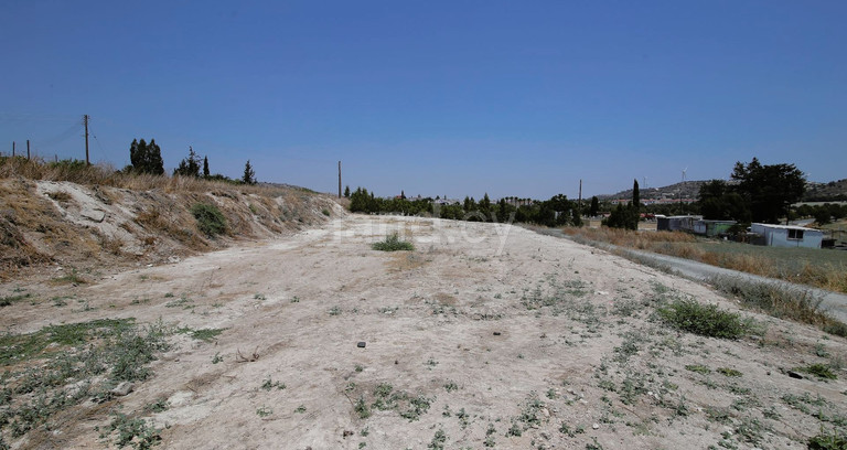 Жилое поле на продажу в Ларнака