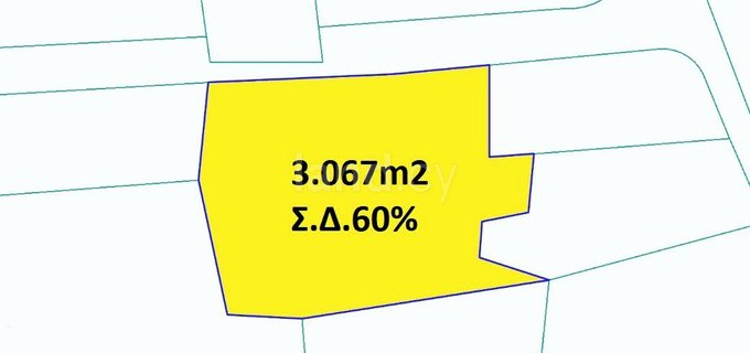 Fält avsett för boende till salu i Nicosia