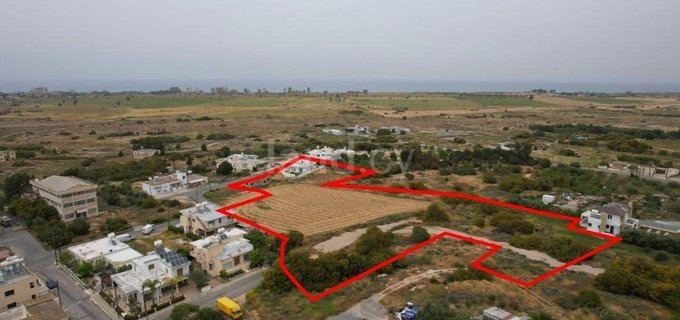 Plot for sale in Deryneia