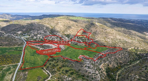 Plot for sale in Larnaca