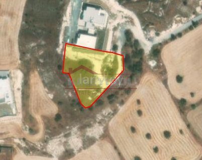 Landwirtschaftliches Grundstück in Nicosia zu verkaufen