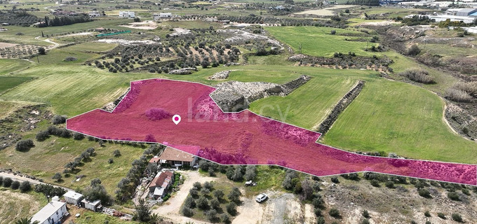 Landwirtschaftliches Baugebiet in Nicosia zu verkaufen