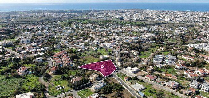 Campo residencial a la venta en Paphos