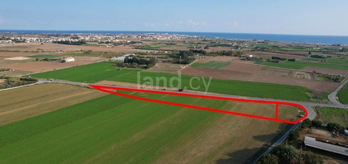 Landwirtschaftliches Grundstück in Larnaca zu verkaufen