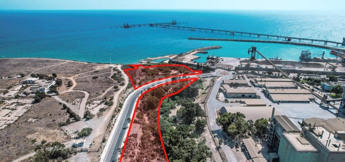 Industrifält till salu i Larnaca