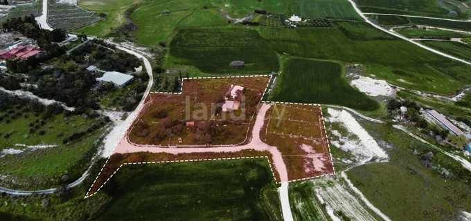 Campo agrícola a la venta en Larnaca