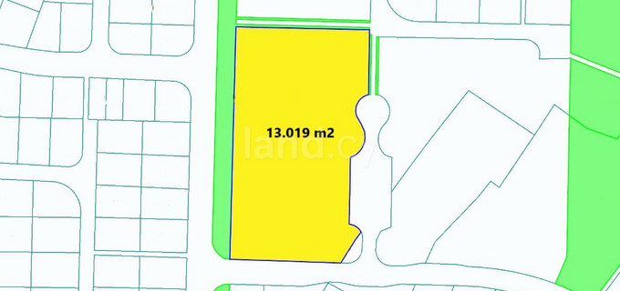 Parcela comercial a la venta en Nicosia