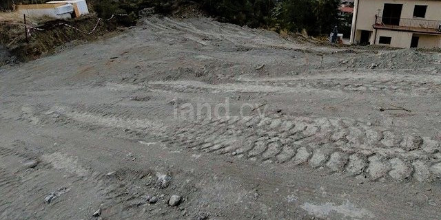 Жилое поле на продажу в Лимассол