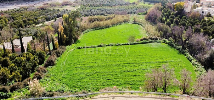 Terrain résidentiel à vendre à Paphos