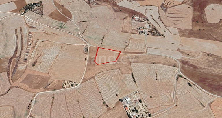 Landwirtschaftliches Baugebiet in Larnaca zu verkaufen