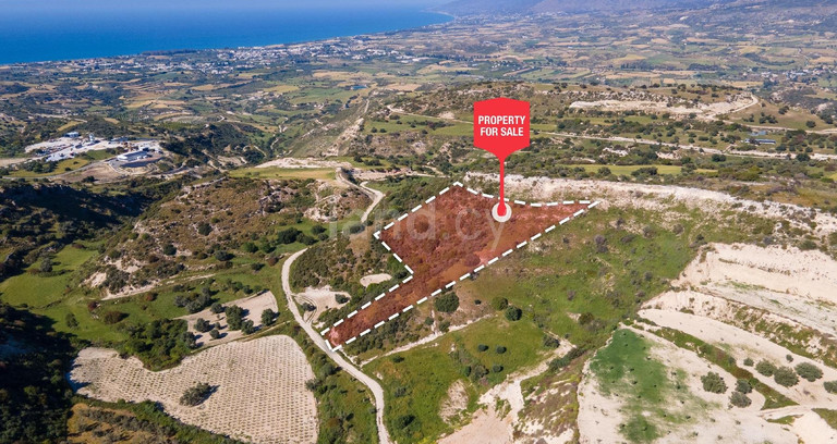 Αγροτικό αγροτεμάχιο προς πώληση - Πάφος