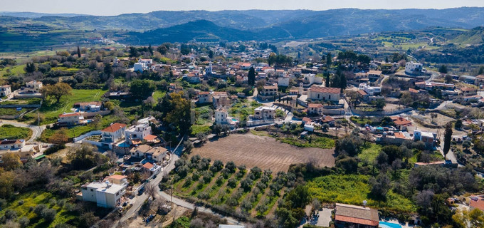 Terrain résidentiel à vendre à Paphos