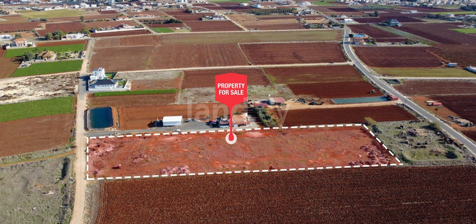 Landwirtschaftliches Baugebiet in Larnaca zu verkaufen