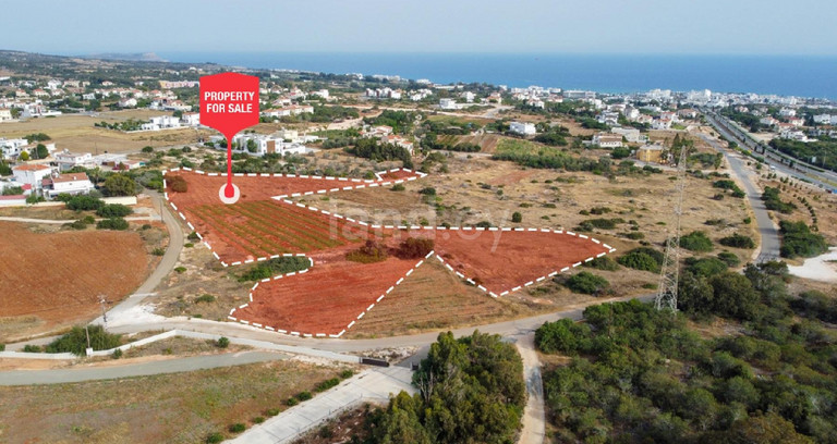 Wohngebiet in Ayia Napa zu verkaufen