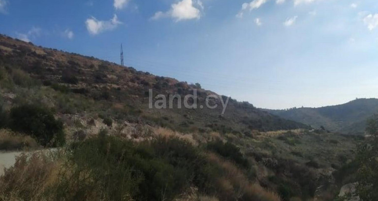 Landwirtschaftliches Baugebiet in Larnaca zu verkaufen